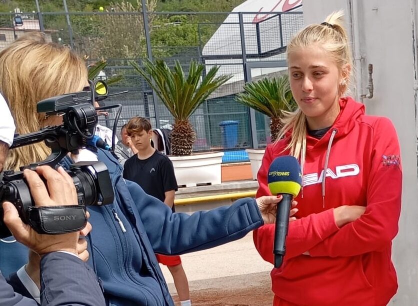 GINEVRA SPINELLI in semifinale agli Assoluti campani del Cus Napoli