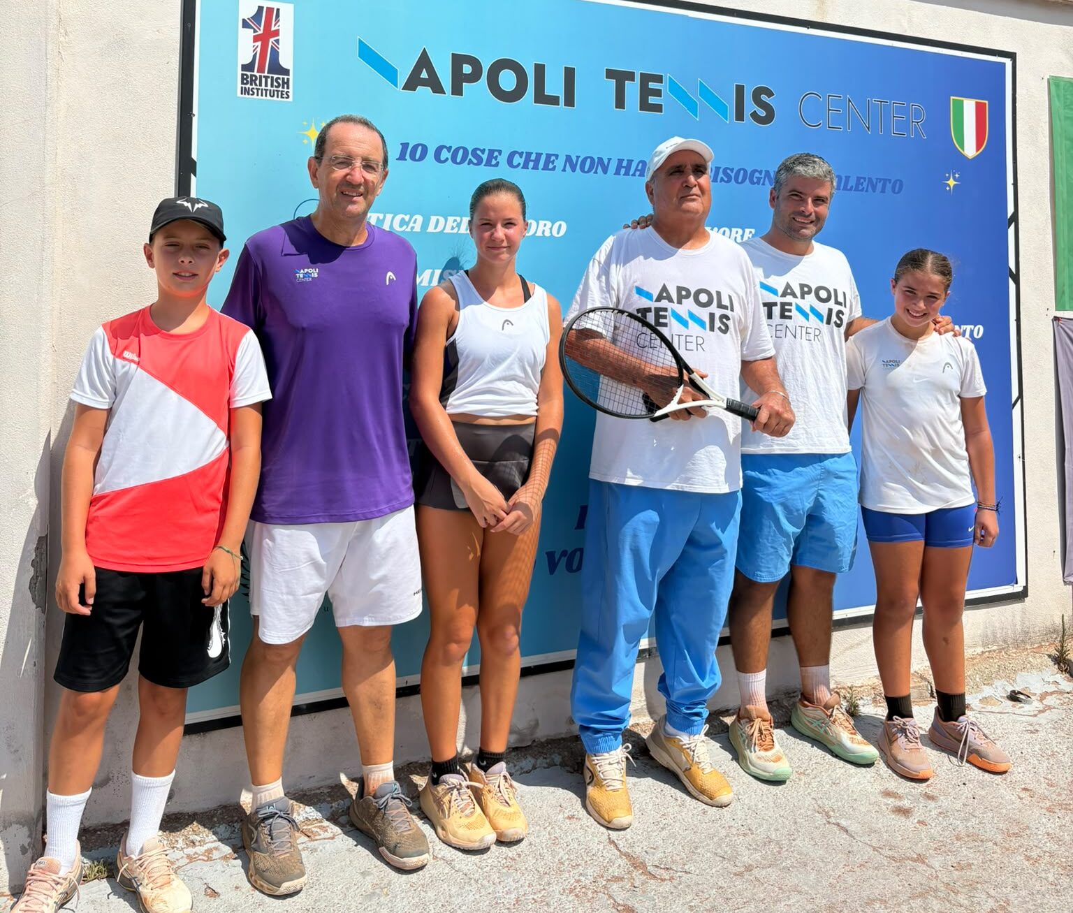 AGOSTO A TUTTO TENNIS. Gli allievi della Napoli Tennis Center si allenano per il Master Kinder